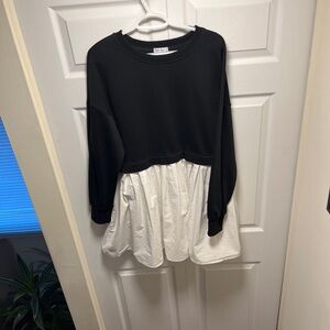 Chic Black and White Long Sleeve Dress